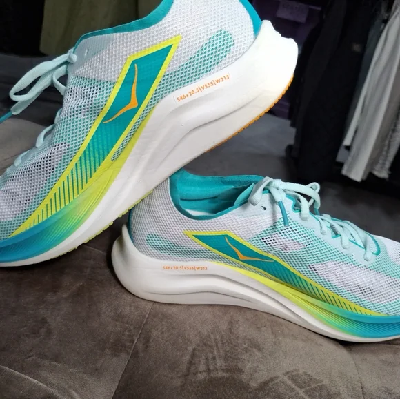 Hoka Cielo Road Unisex Sneakers Size 12 Men 10.5 Women - Picture 6 of 9